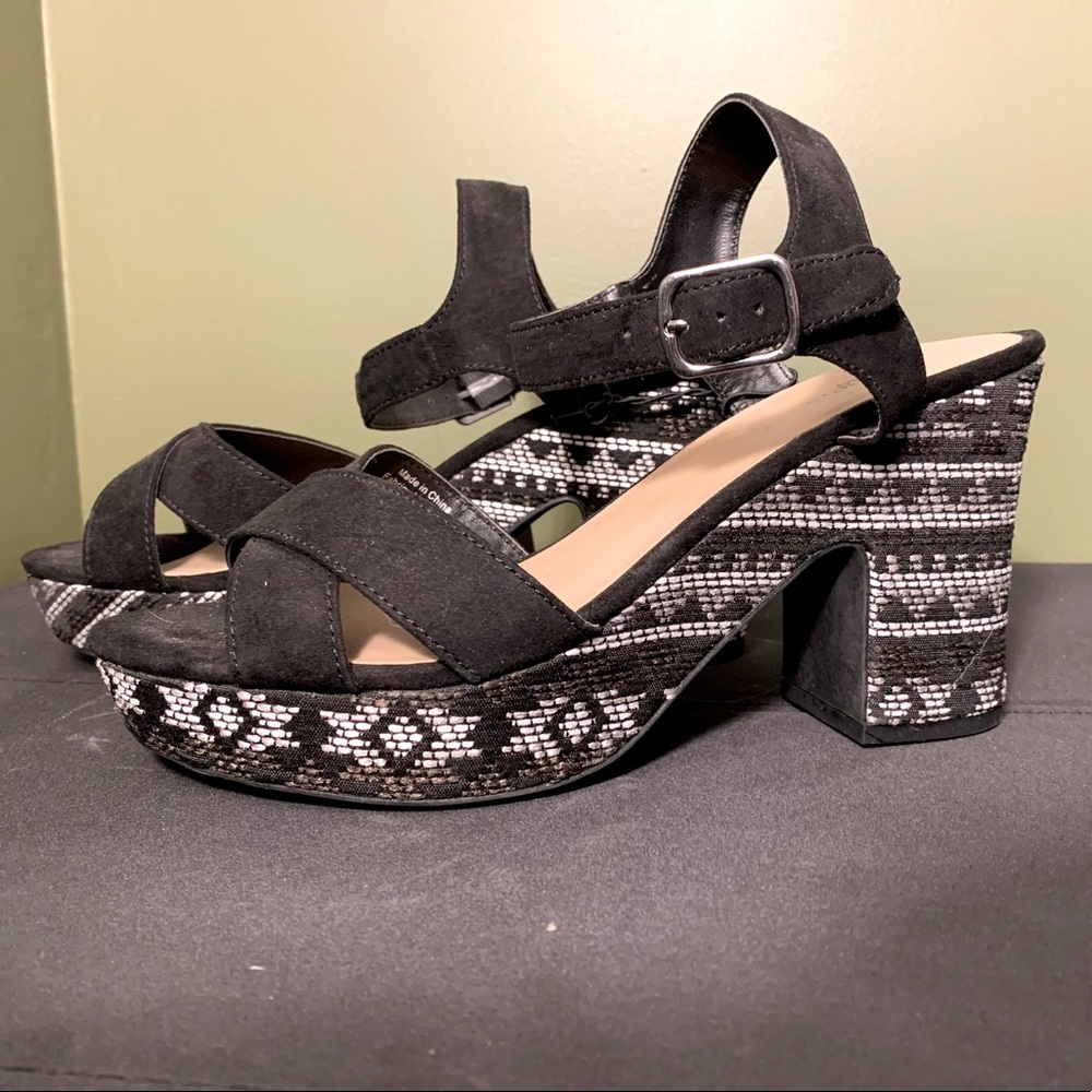 Aztec Print Platform Heels